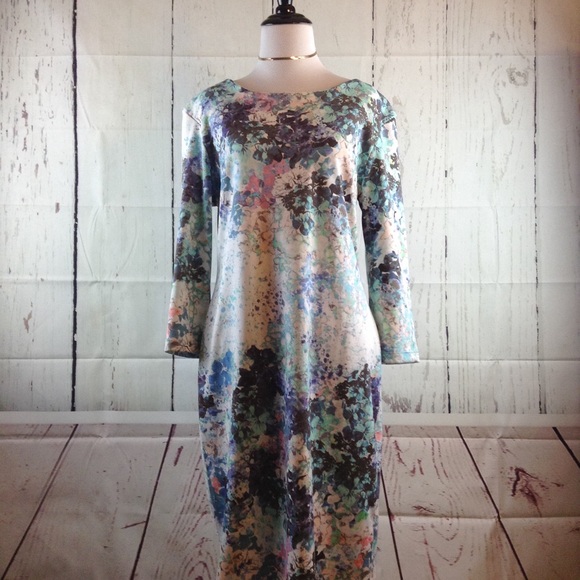 H&M Dresses & Skirts - H & M floral dress